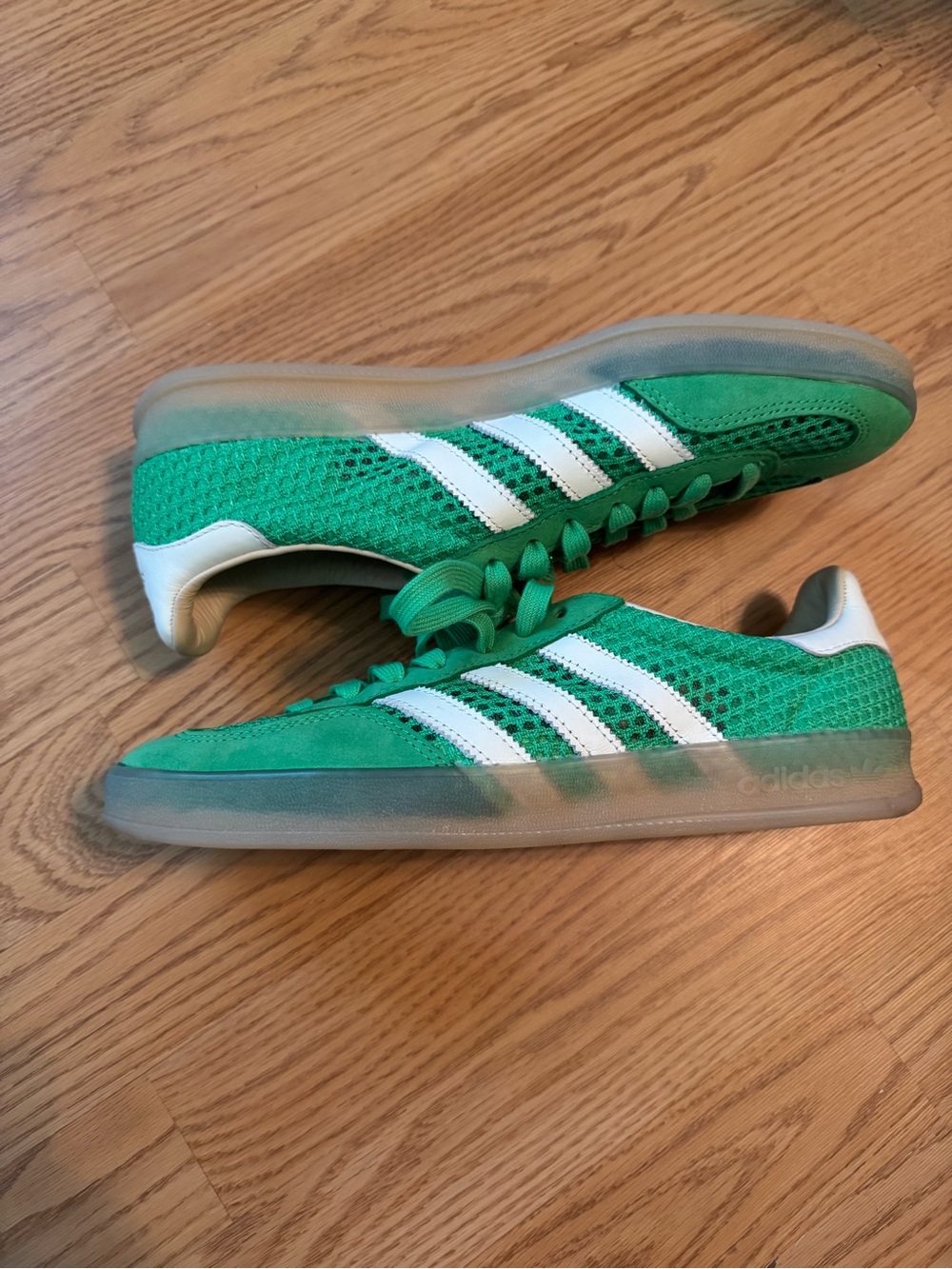 adidas Originals Gazelle Indoor - Green - Mens 8.5 Women’s 9.5